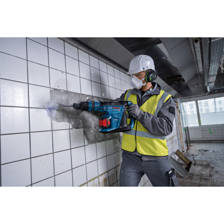 BOSCH Akumulátorové vrtací kladivo BITURBO s SDS max GBH 18V-40 C 0611917120