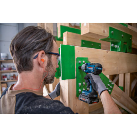BOSCH Akumulátorový rázový utahovák GDS 18V-450 PC 06019K4101