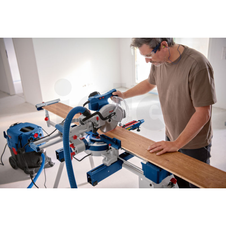 BOSCH Kapovací a pokosová pila GCM 305-216 D 0601B49000
