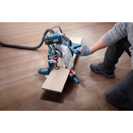 BOSCH Kapovací a pokosová pila GCM 254 D 0601B53000