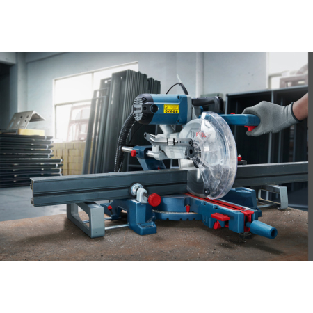 BOSCH Kapovací a pokosová pila GCM 254 D 0601B53000