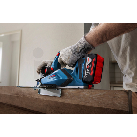 BOSCH Akumulátorový hoblík GHO 185-LI 06015B5021