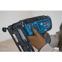 BOSCH Akumulátorová hřebíkovačka do dřeva GNH 18V-64-2 0601482100