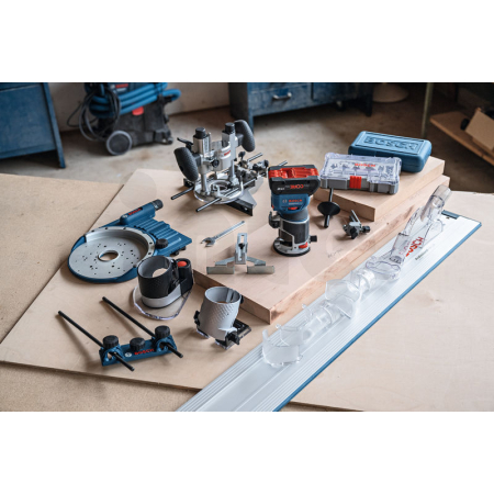 BOSCH Akumulátorová ohraňovací frézka GKF 18V-8 06016C2001