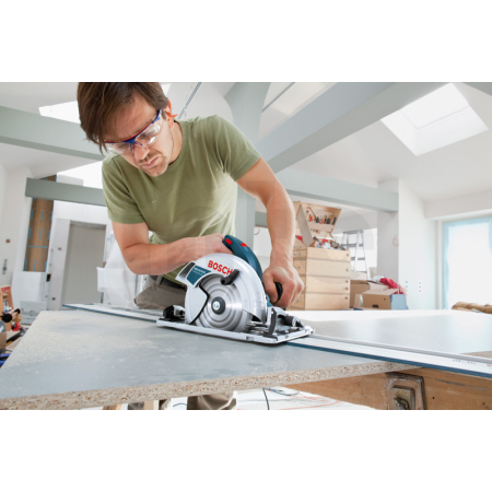 BOSCH Ruční okružní pila GKS 65 GCE 0601668900
