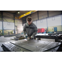 BOSCH Úhlová bruska 125 mm GWS 17-125 S INOX 06017D0500