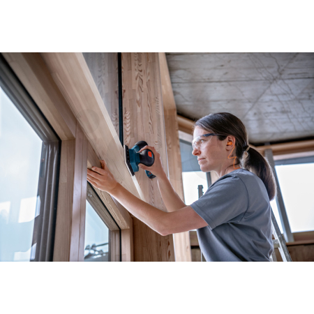 BOSCH Akumulátorová vibrační bruska GSS 12V-13 06019L0001