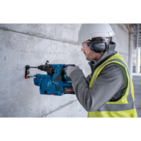 BOSCH Akumulátorové vrtací kladivo s SDS plus GBH 18V-28 C 0611920000
