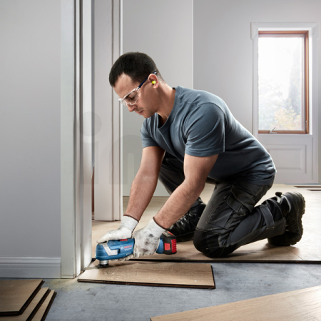 BOSCH Akumulátorový Multi-Cutter GOP 185-LI 06018G2020