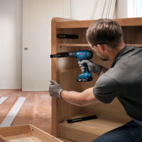 BOSCH Akumulátorový příklepový vrtací šroubovák GSB 183-LI 06019K9101