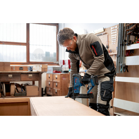 BOSCH Akumulátorová sponkovačka do dřeva GTH 18V-38 M 0601482501