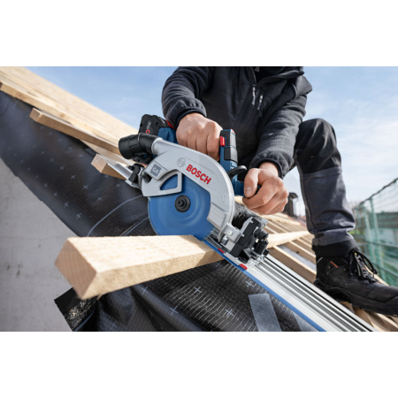 BOSCH Akumulátorová okružní pila GKS 18V-57-2 GX 06016C1000