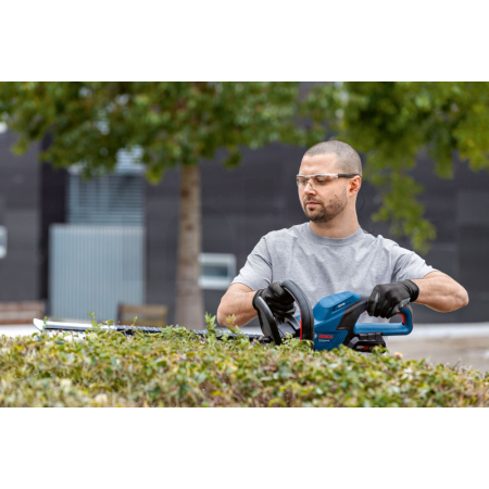 BOSCH Akumulátorové nůžky na živé ploty GHE 18V-50 06008C9500