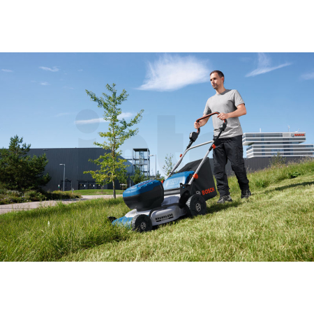 BOSCH Akumulátorová sekačka na trávu GRA 18V2-46 06008C8000