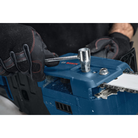 BOSCH Řetězová pila GKE 18V-40 06008D3000