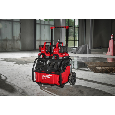 MILWAUKEE Napájecí zdroj ROLL-ON 7200/ 3600 W 2,5 kWh 4933492133