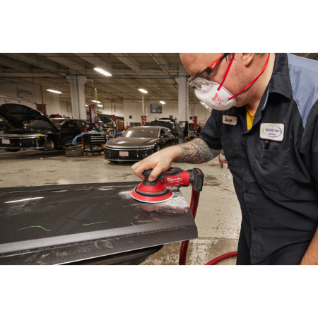 MILWAUKEE M12 FROS2.5-502X FUEL 150 mm excentrická bruska s oběžným kolem 2,5 mm 4933493648
