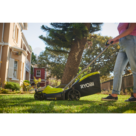 RYOBI RLM1833B 18V Akumulátorová sekačka na trávu, šířka záběru 33cm 5133004305