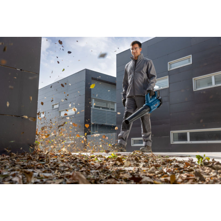 BOSCH Akumulátorový fukar na listí GBL 18V-750 06008D2000