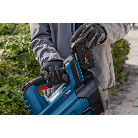 BOSCH Akumulátorový fukar na listí GBL 18V-750 06008D2000