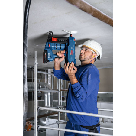 BOSCH Akumulátorová hřebíkovačka do betonu GNB 18V-40, 2x 4,0Ah, 06019L7005