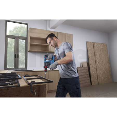 BOSCH Akumulátorové vrtací kladivo s ONECHUCK GBH 18V-18 X 0611927101