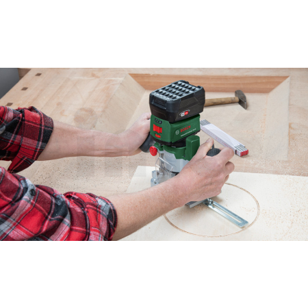 BOSCH Akumulátorová horní frézka Kombinovaná frézovací sada 06039D5002
