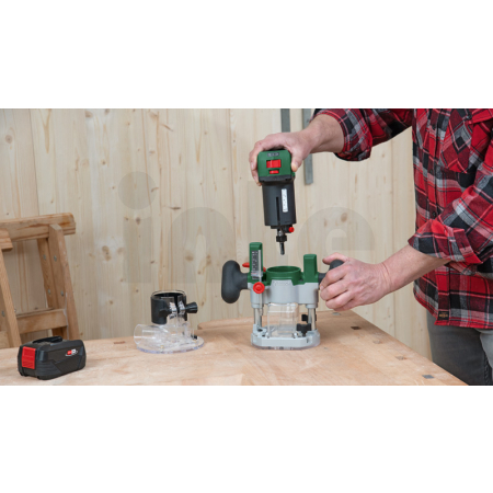 BOSCH Akumulátorová horní frézka Kombinovaná frézovací sada 06039D5002