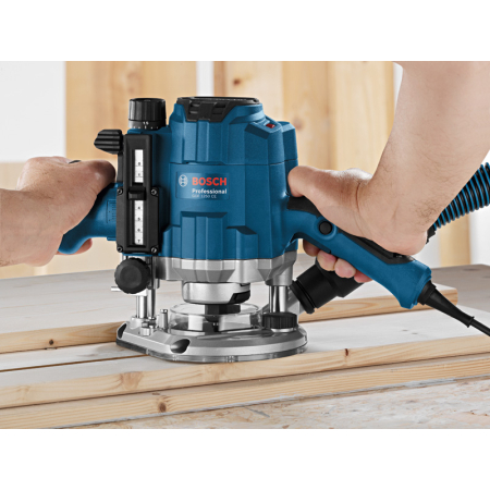 BOSCH Horní frézka GOF 1250 CE 0601626000