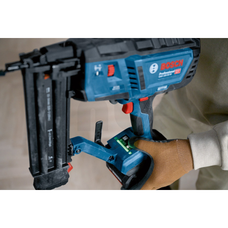 BOSCH Akumulátorová hřebíkovačka do dřeva GNH 18V-50 M 0601482400