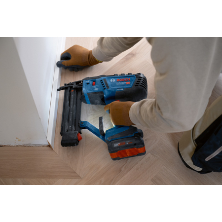 BOSCH Akumulátorová hřebíkovačka do dřeva GNH 18V-50 M 0601482400