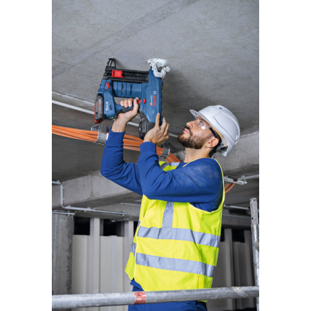 BOSCH Akumulátorová hřebíkovačka do betonu GNB 18V-40, 2x 4,0Ah, 06019L7005