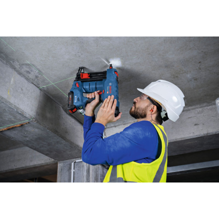 BOSCH Akumulátorová hřebíkovačka do betonu GNB 18V-40, 2x 4,0Ah, 06019L7005