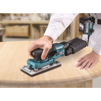 Makita - Aku vibrační bruska s regulací 93x185mm Li-ion XGT 40V,bez aku   Z BO007CGZ