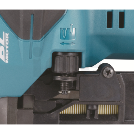 Makita - Aku sponkovačka Li-ion LXT 18V,bez aku Z DST630Z