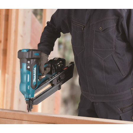 Makita - Aku hřebíkovačka 50-90 mm Li-ion LXT 18V, bez aku   Z DBN900ZK