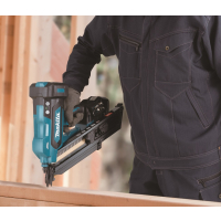 Makita - Aku hřebíkovačka 50-90 mm Li-ion LXT 18V, bez aku   Z DBN900ZK