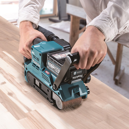 Makita - Aku pásová bruska 76x533mm Li-ion XGT 40V,bez aku   Z BS001GZ