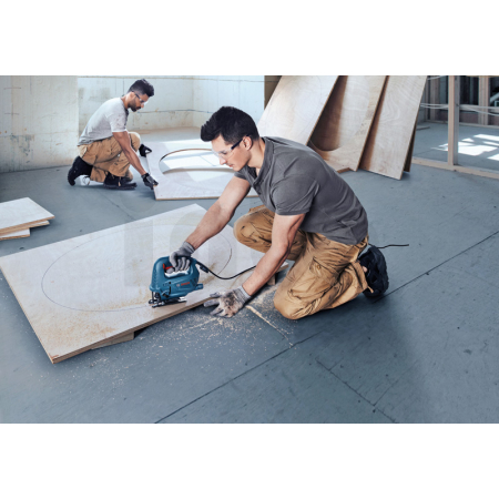 BOSCH Kmitací pilka GST 700 06012A7020