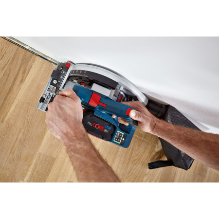 BOSCH Akumulátorová ponorná pila BITURBO GKT 18V-52 GC 06016B4000