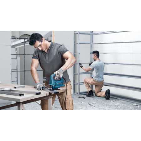 BOSCH Kmitací pilka GST 700 06012A7020
