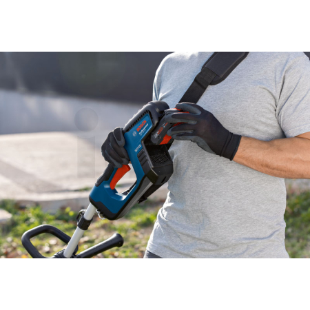 BOSCH Akumulátorová strunová sekačka GRT 18V-33 06008D0000