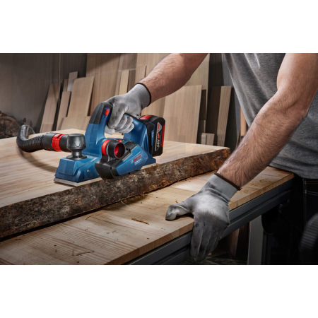 BOSCH Akumulátorový hoblík GHO 185-LI 06015B5021
