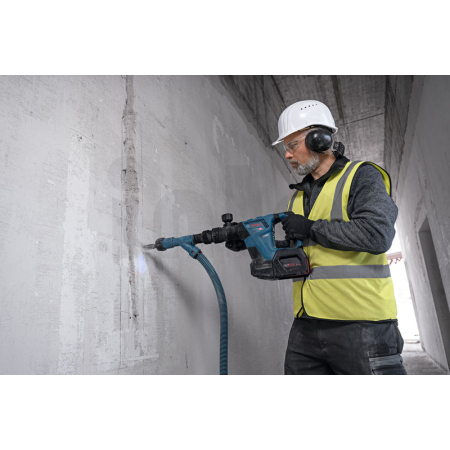 BOSCH Akumulátorové sekací kladivo s SDS max GSH 18V-5 0611918200