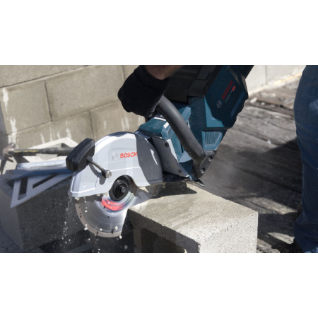 BOSCH GCS 18V-230 Akumulátorová rozbrušovací pila 06013B0000
