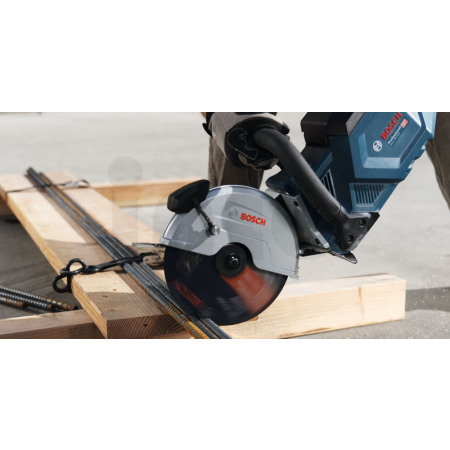 BOSCH GCS 18V-230 Akumulátorová rozbrušovací pila 06013B0000