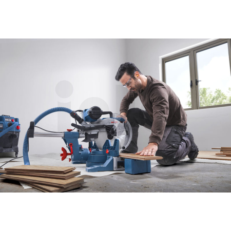 BOSCH Kapovací a pokosová pila GCM 340-305 D 0601B60000