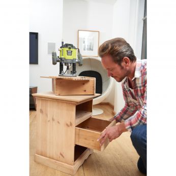 RYOBI RRT1600 1600W Horní frézka 5133004796 | INTE čistící technika, s.r.o.