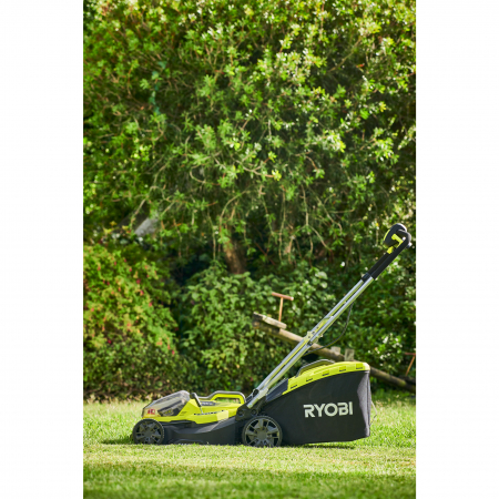 RYOBI RY18LMH37A 18V Akumulátorová hybridní sekačka na trávu, šířka záběru 37cm (2x2.5Ah) 5133004671