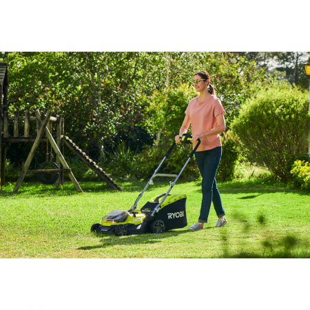 RYOBI RY18LMH37A 18V Akumulátorová hybridní sekačka na trávu, šířka záběru 37cm (2x5.0Ah) 5133004583